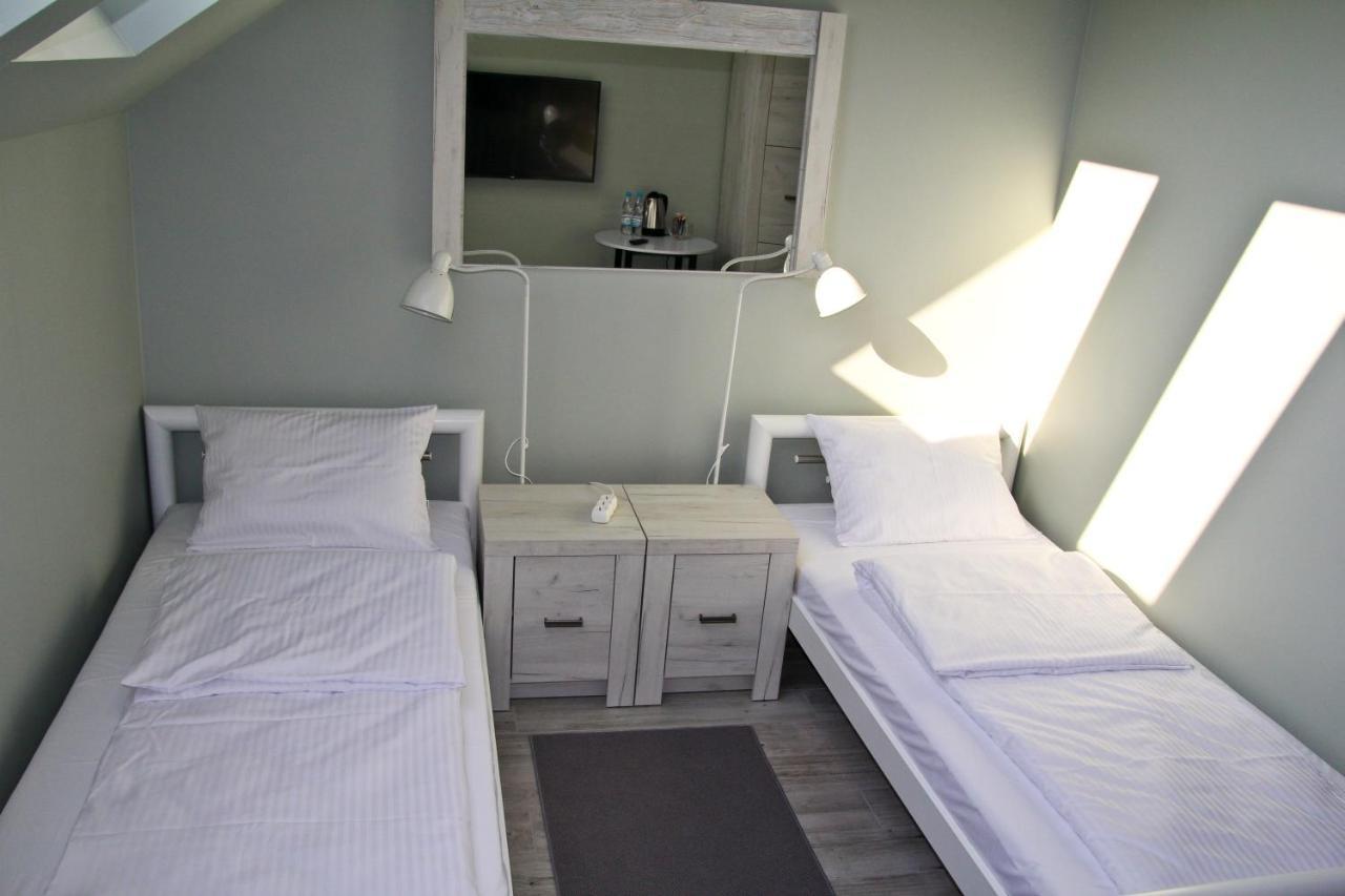 Motel Lunar Oświęcim Εξωτερικό φωτογραφία