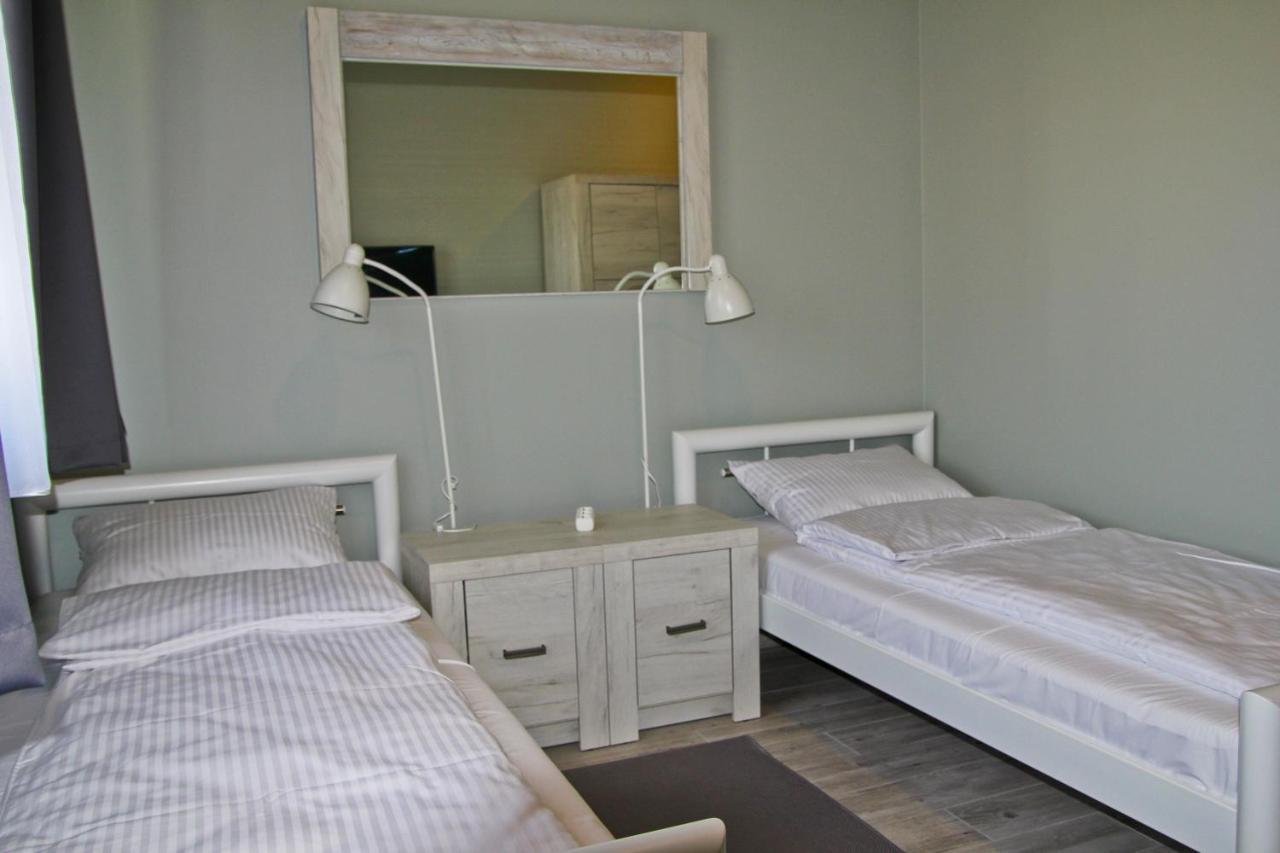 Motel Lunar Oświęcim Εξωτερικό φωτογραφία