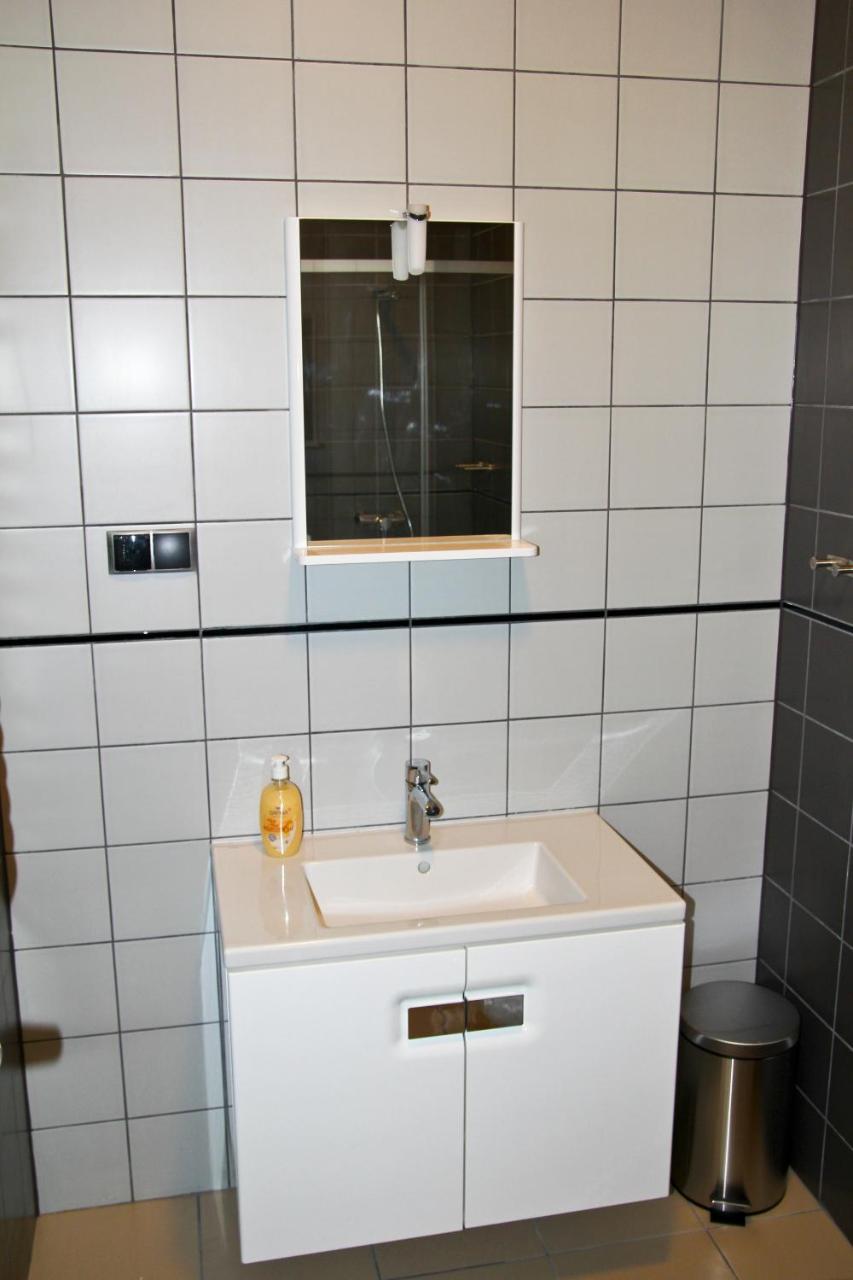 Motel Lunar Oświęcim Εξωτερικό φωτογραφία